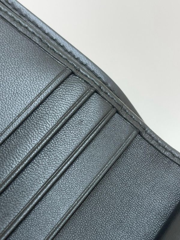 【全新品】MIUMIU Matelassé 對開短夾 