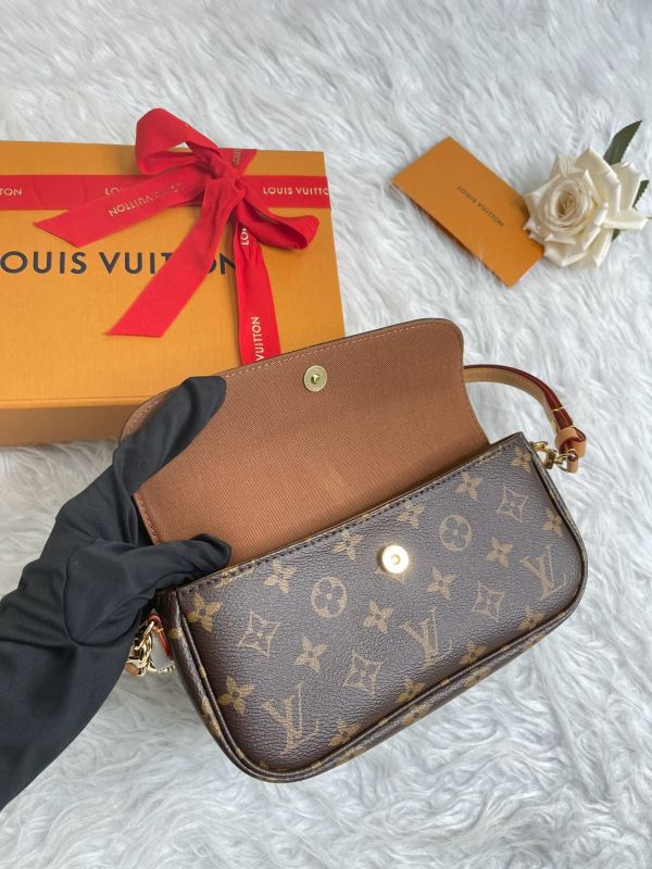 【分期0利率】LV  Wallet on Chain Ivy【99成新】 