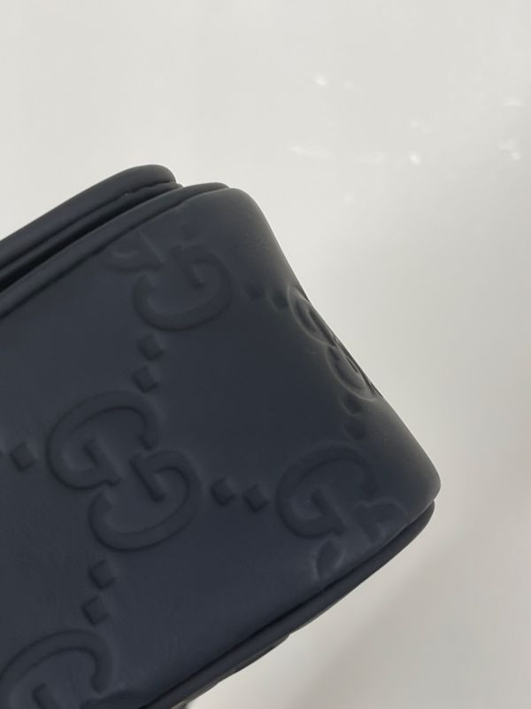 【分期0利率】GUCCI 黑色皮革GG超迷你側背包【99成新】 