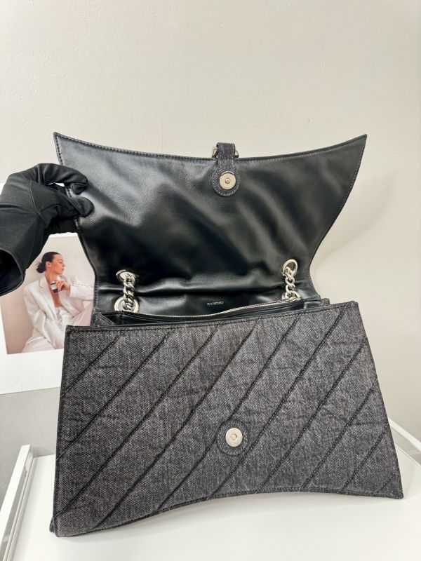 【分期0利率】BALENCIAGA CRUSH 绗縫牛仔沙漏包 中號【99成新】 