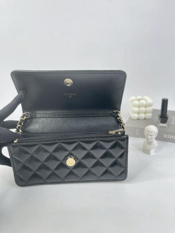 【99成新】CHANEL 24P 菱格紋黑白LOGO鍊 WOC 