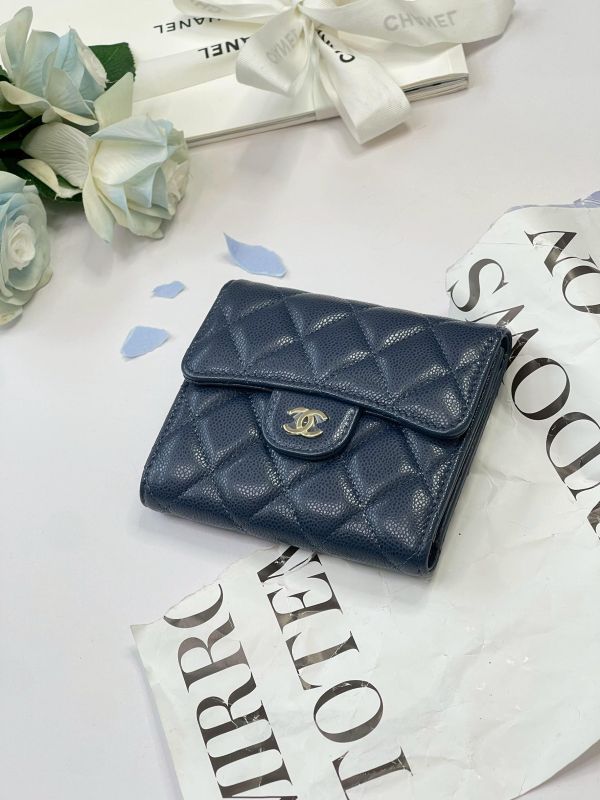 【未使用閒置品】CHANEL COCO 背面拉鍊三折短夾 