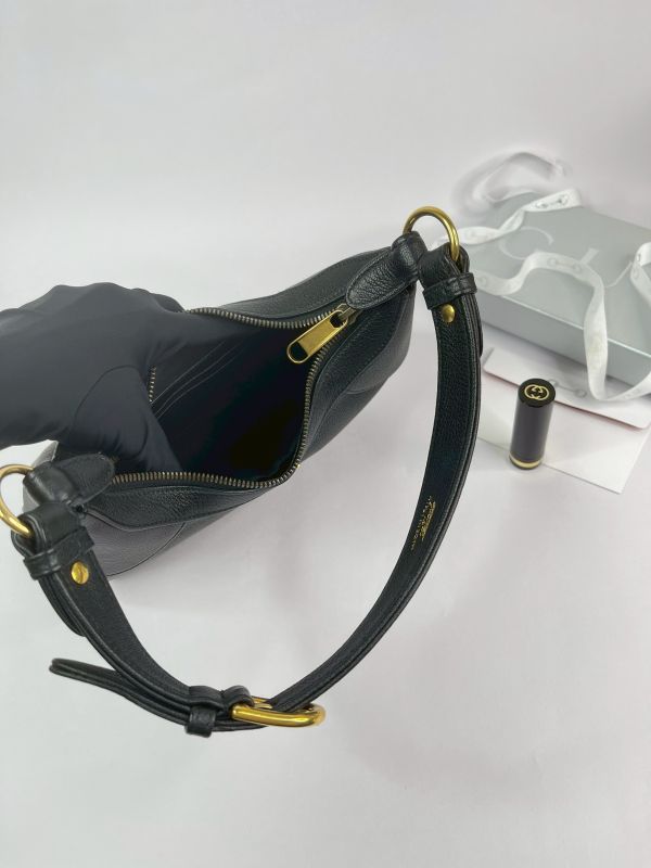 【分期0利率】GUCCI APHRODITE 小號半月包【95成新】 