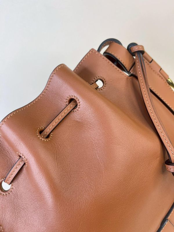 【9成新】LOEWE HORSEHOE 馬蹄造型斜背包 