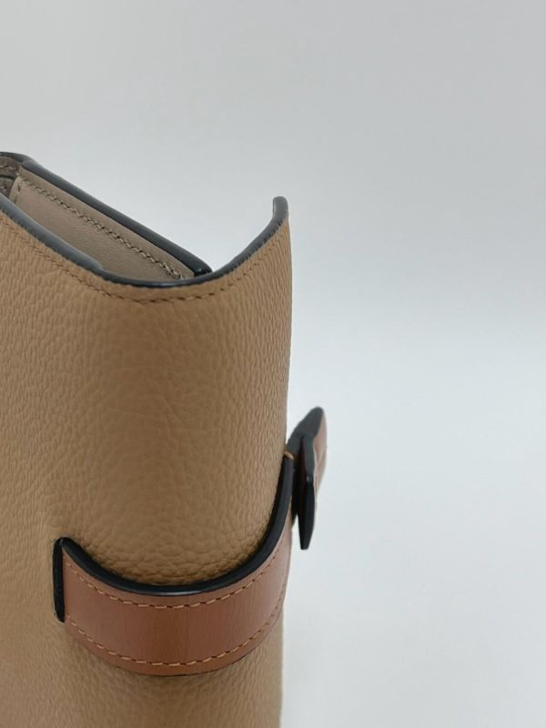【99成新】LOEWE 粒面小牛皮小號豎款皮夾 