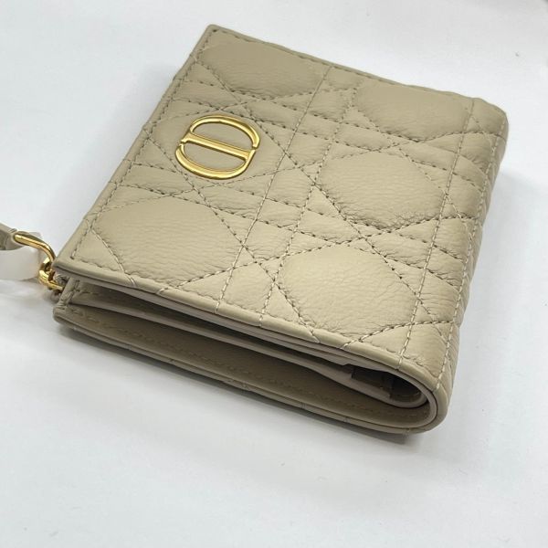 【12 期 0 利率】DIOR CARO DAHLIA銀包【24年7月台灣購證】【99成】 