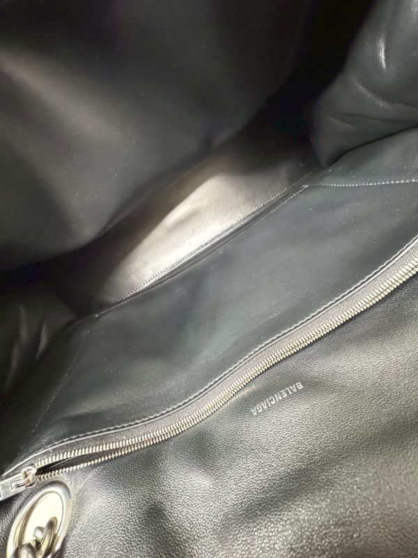 【分期0利率】BALENCIAGA CRUSH 绗縫牛仔沙漏包 中號【99成新】 