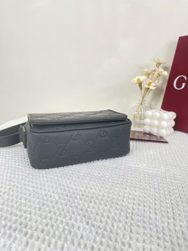 【分期0利率】GUCCI 黑色皮革GG超迷你側背包【99成新】 