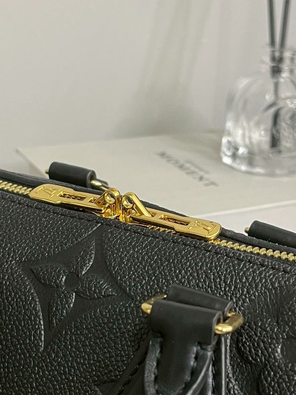 【分期0利率】LV Speedy Bandoulière 20【99成新】 