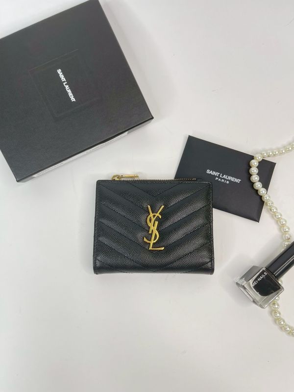 【分期0利率】YSL monogram粒面壓紋皮革兩摺錢包【9成新】 