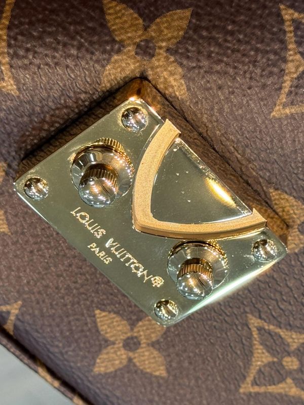 【99成新】LV Trunkie 