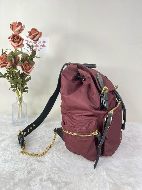 【9成新】BURBERRY THE RUCKSACK 金LOGO 中號後背包 