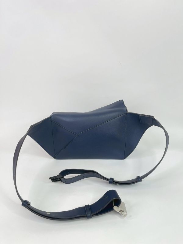 【95成新】LOEWE 小牛皮PUZZLE EDGE腰包小號 