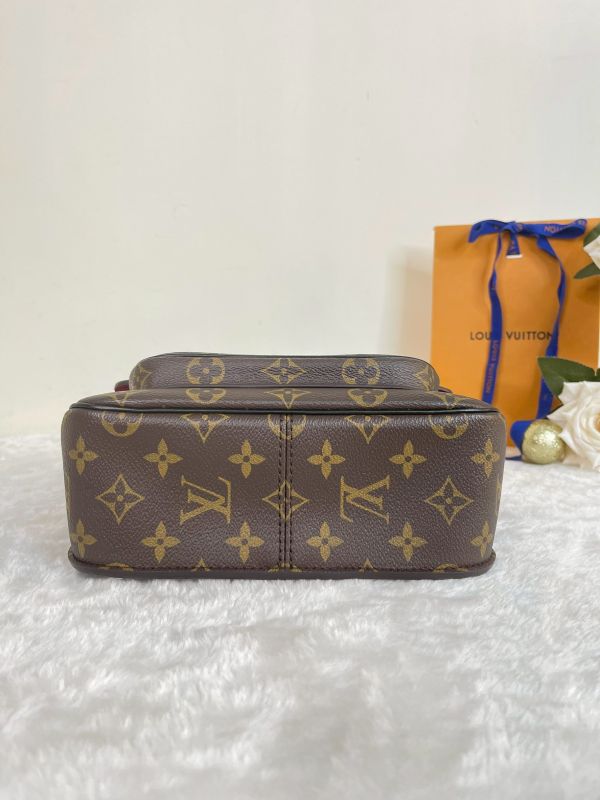 【未使用閒置品】LV Passy 郵差包 