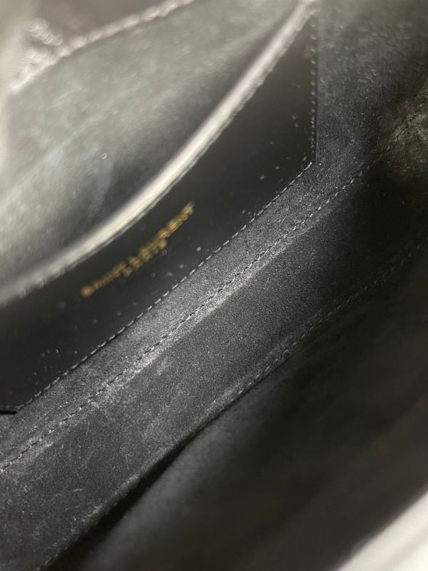 【分期0利率】YSL le 5 à 7滑面皮革迷你手袋【99成新】 
