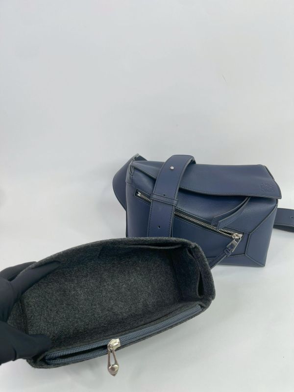 【95成新】LOEWE 小牛皮PUZZLE EDGE腰包小號 