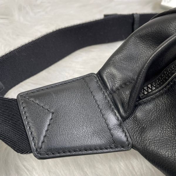 【12期0利率】BURBERRY 皮革字母壓印腰包【95成新】 