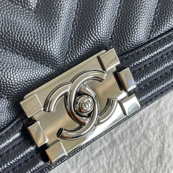 【12期0利率】CHANEL 山形紋 BOY 25 深藍【9成新】 