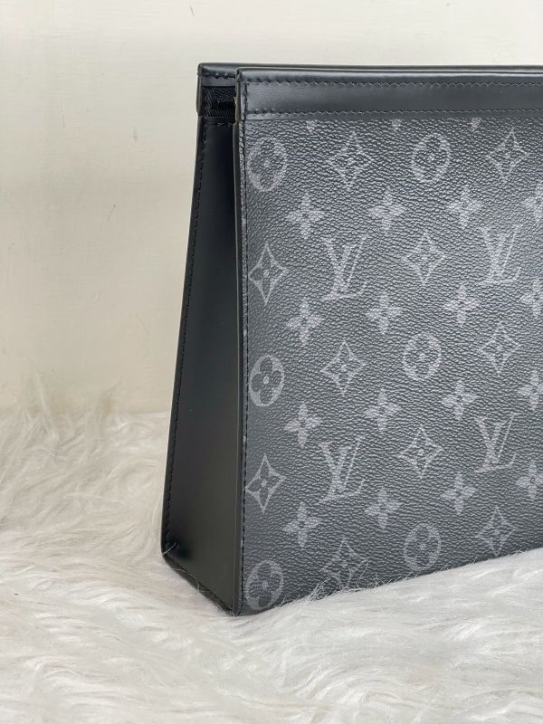 【分期0利率】LV Pochette Voyage MM 老花手拿包【95成新】 