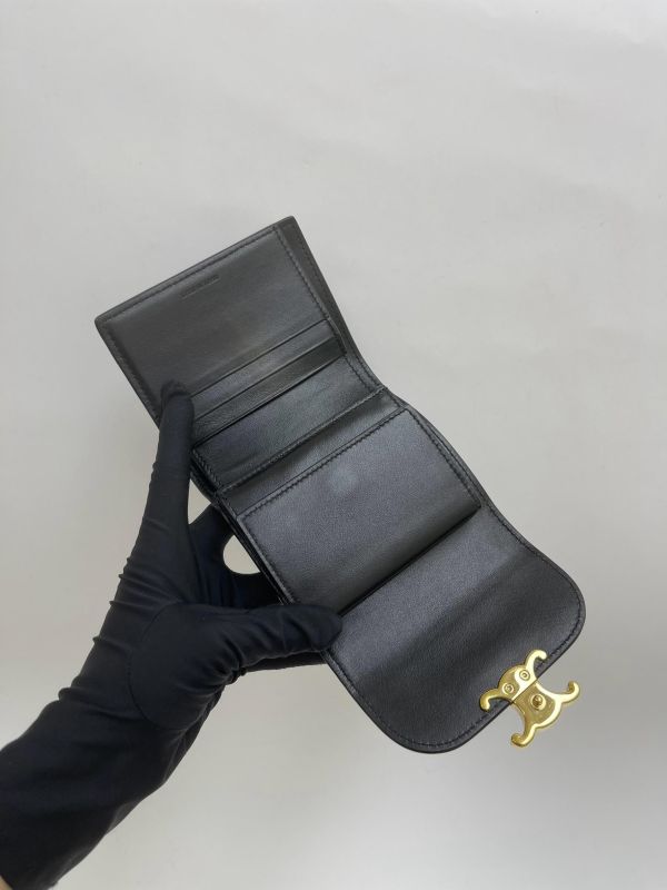 【9成新】CELINE 亮面牛皮革TRIOMPHE三折短夾 