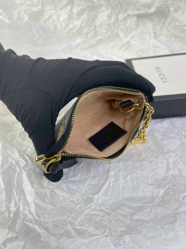 【95成新】GUCCI 一字拉鍊零錢包 