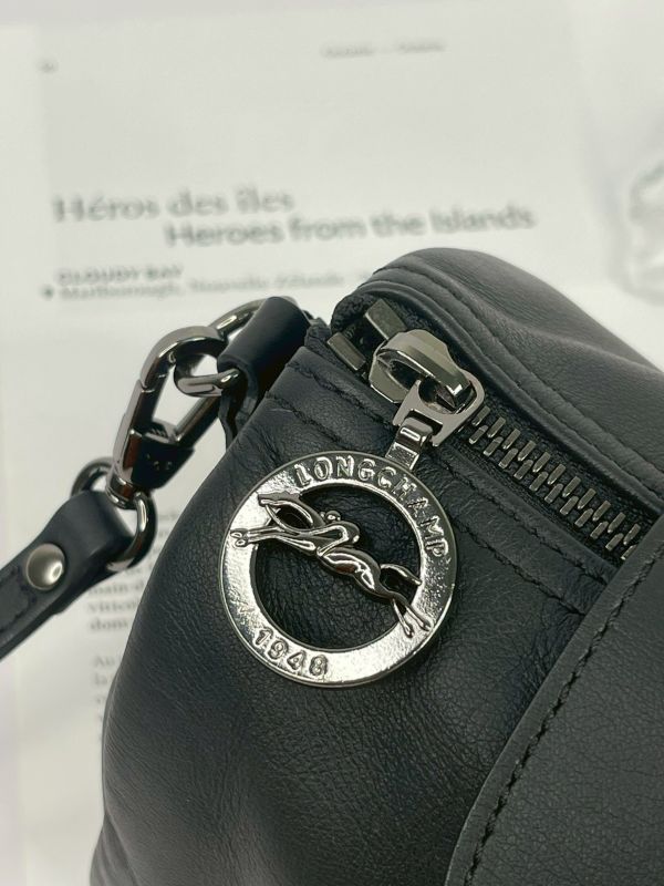 【分期0利率】LONGCHAMP  LE PLIAGE XTRA系列牛皮圓筒斜背包 【9成新】 