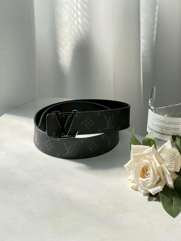 【95成新】LV Initiales 雙面皮帶40MM 
