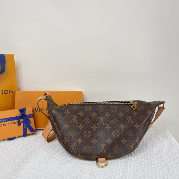 【分期0利率】LV Bumbag老花腰包【9成新】 