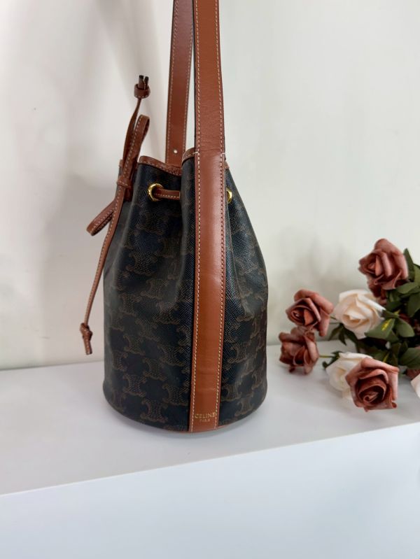 【分期0利率】CELINE TRIOMPHE 帆布小型抽繩水桶【9成新】 