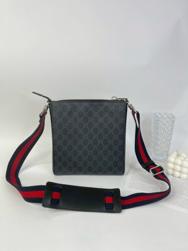 【99成新】GUCCI GG SUPREME 斜背包 