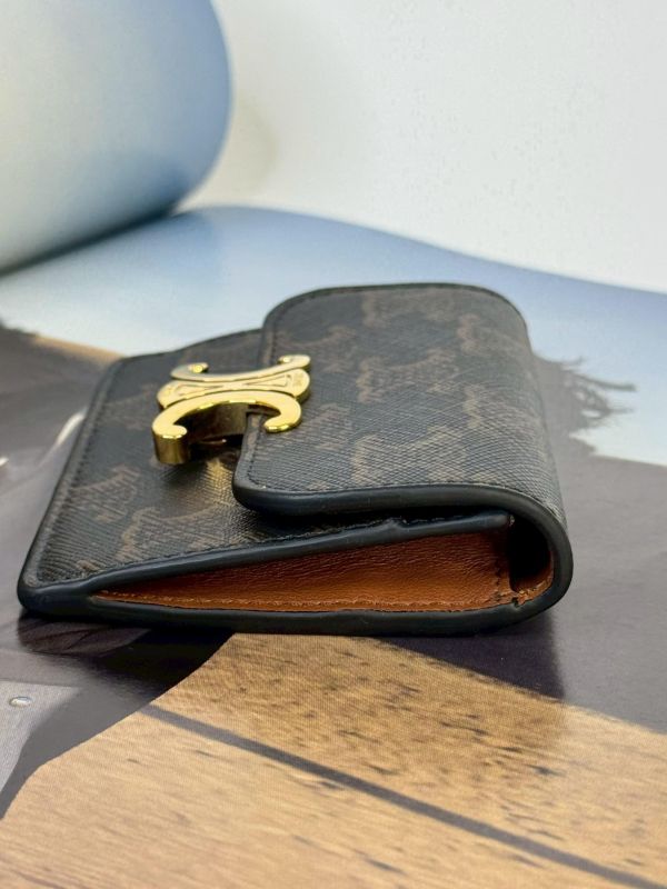 【95成】CELINE Triomphe標誌印花翻蓋卡包 