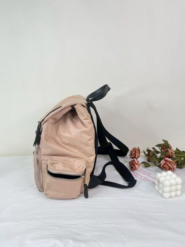 【9成新】BURBERRY THE RUCKSACK 黑LOGO 中號後背包 