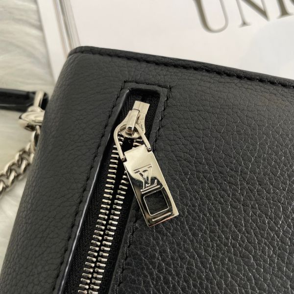 【9成新】【12期0利率】 LV Mylockme 鏈帶手袋 