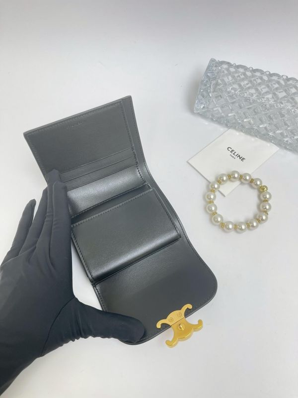 【95成新】CELINE 亮面牛皮革TRIOMPHE三折短夾 