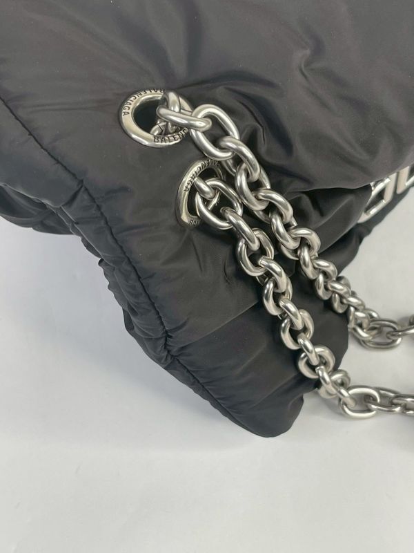 【9成新】BALENCIAGA MONACO 金屬BB LOGO尼龍翻蓋鍊包 