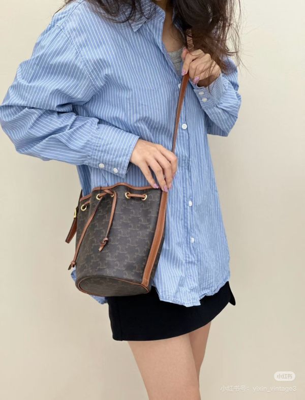 【分期0利率】CELINE TRIOMPHE 帆布小型抽繩水桶【9成新】 