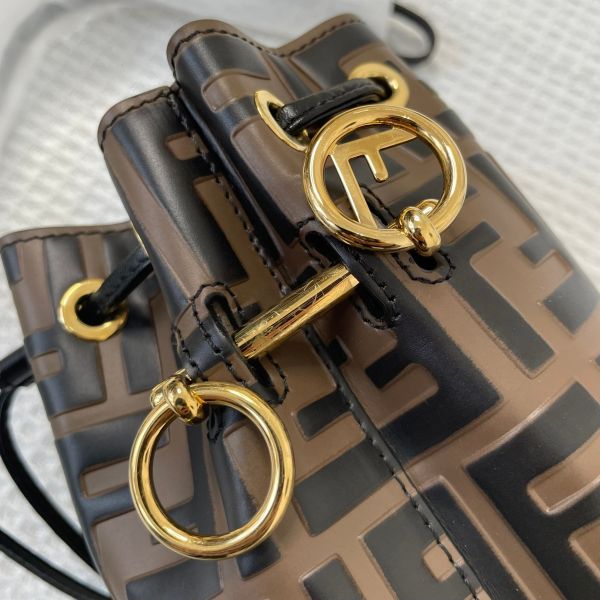 【9.9成新】【12期0利率】 FENDI Mon Tresor迷你水桶包 咖老花 