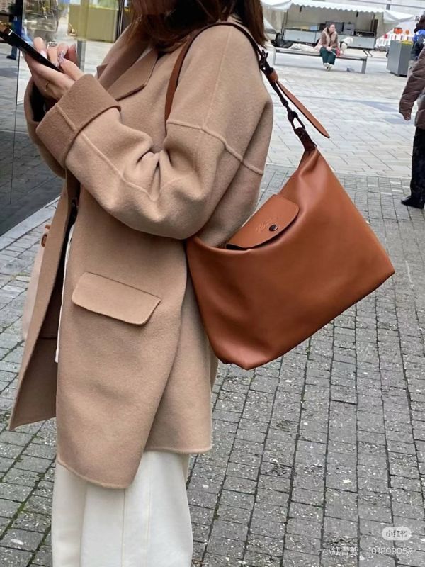 【分期0利率】LONGCHAMP Le Pliage Xtra 半月形單肩包 M【95成新】 