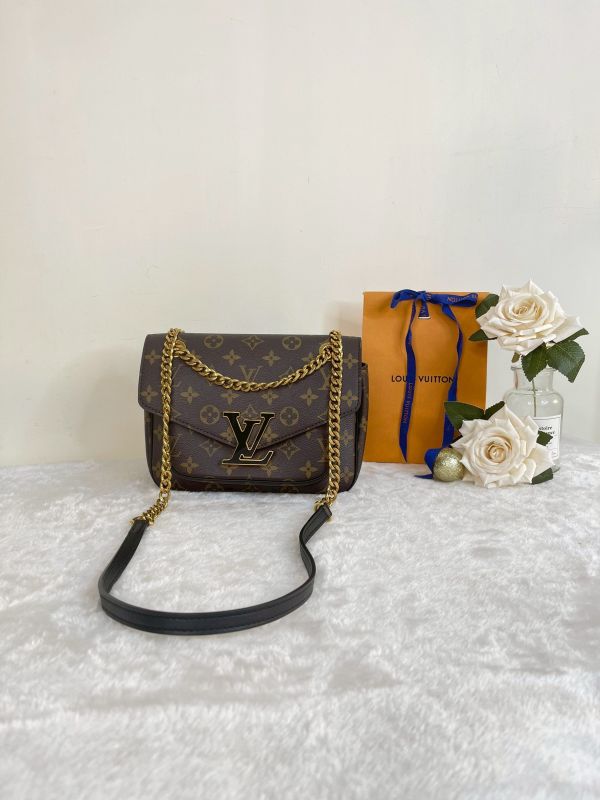 【未使用閒置品】LV Passy 郵差包 