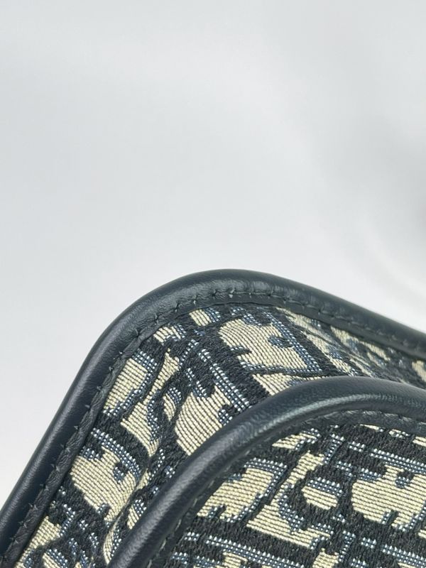 【99成新】DIOR Oblique Quake 斜背手拿包【加贈$28000寬版背帶】 