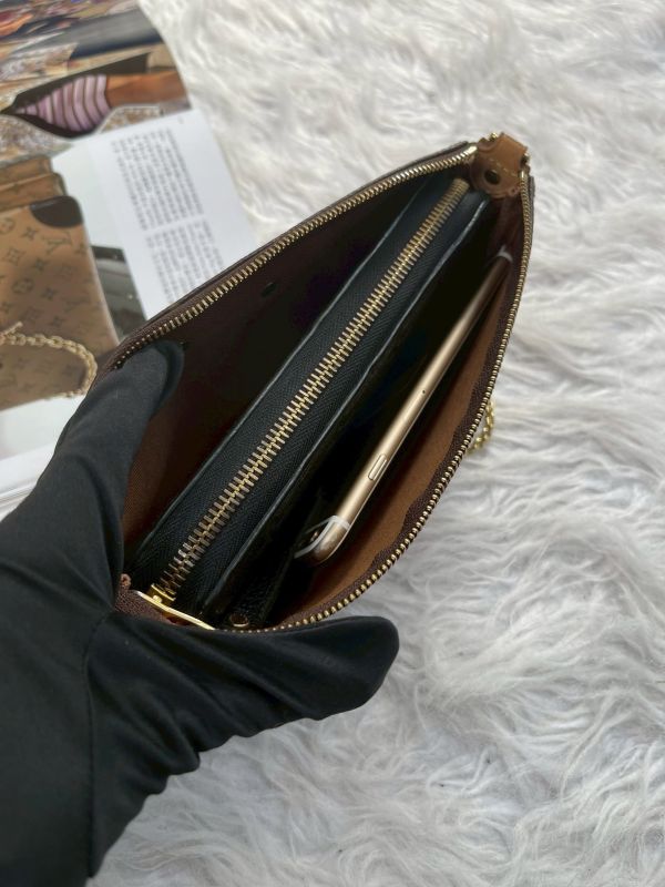【分期0利率】LV EVA 小金牌兩用肩背包【9成新】 