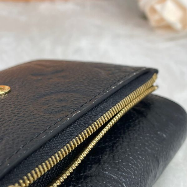 【9.5成新】【12期0利率】LV 黑色皮革壓紋三折短夾黑色 