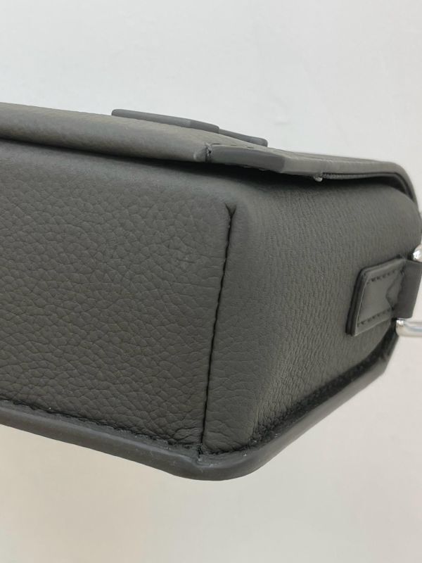 【95成新】LV 小型翻蓋郵差包 