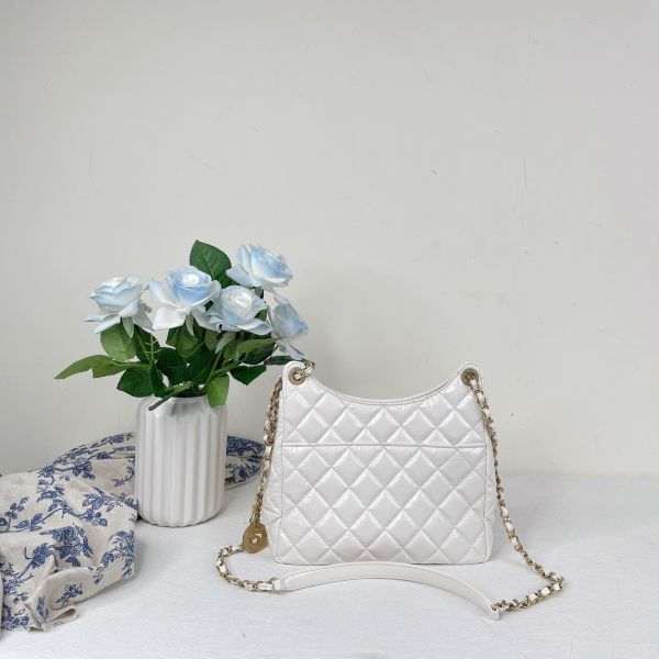 【12期0利率】CHANEL 油蠟皮天貓長背帶HOBO 中號【23年1月北京購證】【95成新】 