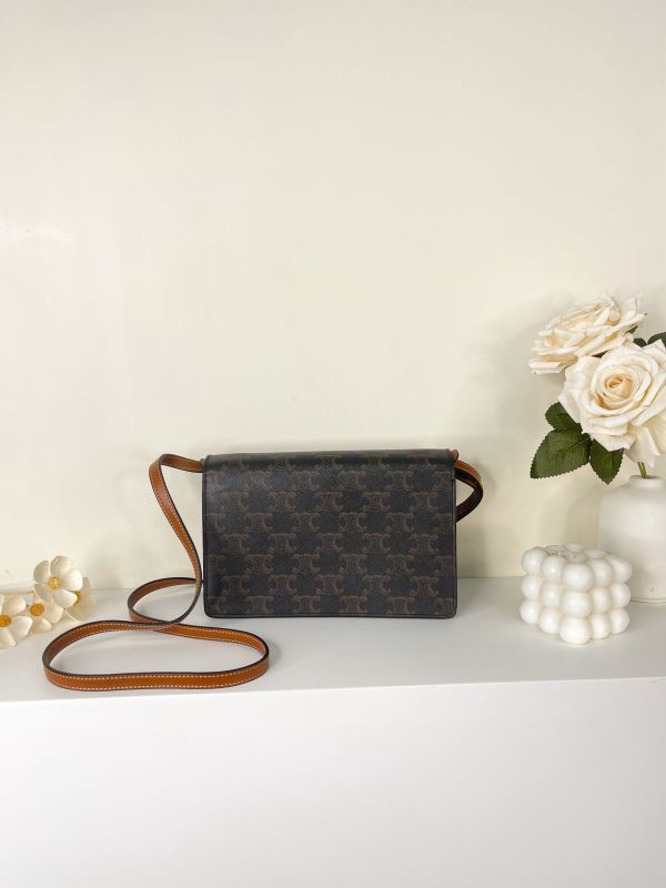 【分期0利率】CELINE TRIOMPHE凱旋門 STRAP WOC【95成新】 