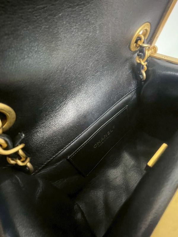 【分期0利率】CHANEL KISS LOCK 方盒子【9成新】 