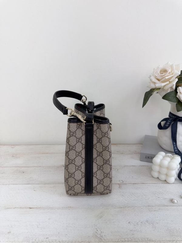 【99成新】GUCCI GG Emblem系列小號水桶包 