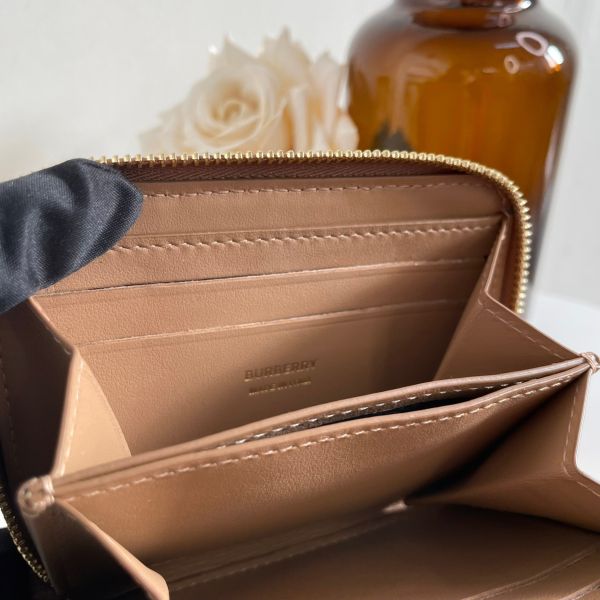 【99成新】【12期0利率】BURBERRY Lola – 绗缝皮革夢娜拉鏈零錢包 駝色/金扣 