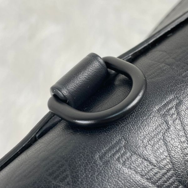 【12期0利率】LV小牛皮DISCOVERY POCHETTE 手拿包【9成新】 