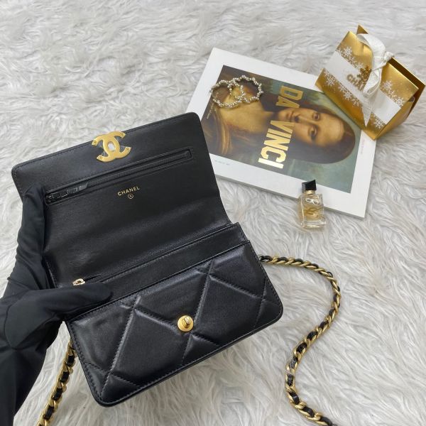 【12期0利率】CHANEL 19 WOC 【95成新】 